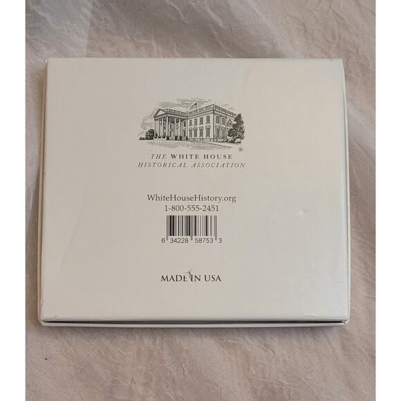 The White House Historical Association 2018 Christmas Ornament with COA - Picture 7 of 9